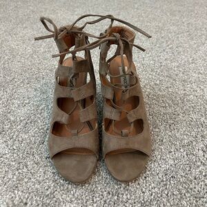 Gently used wedge Steve Madden tie sandals
